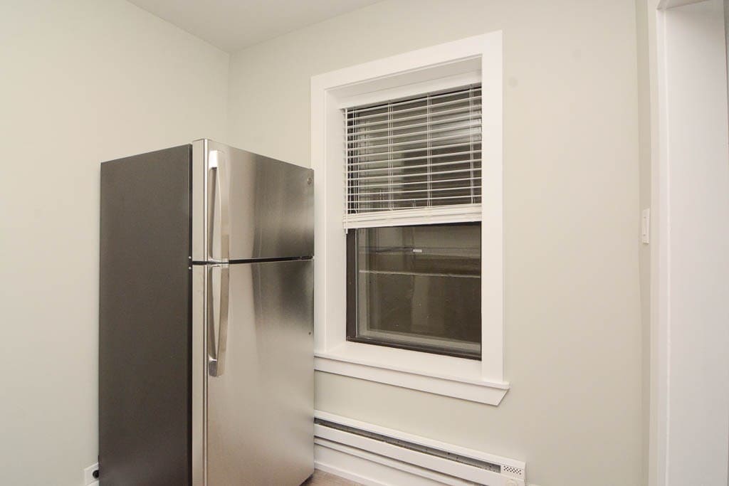 Building Photo - 1352 N Dearborn St