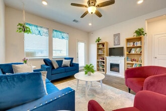 Building Photo - 145 Greenbelt Reservoir Pass