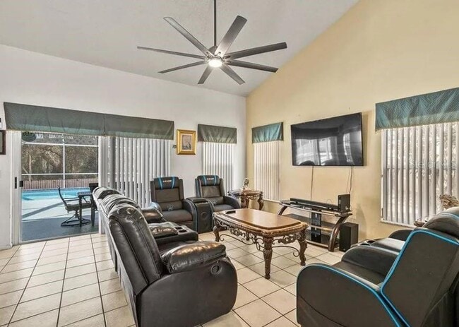 Building Photo - 2871 Picadilly Cir