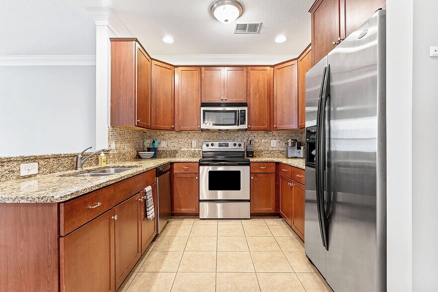 Kitchen - 515 W 1st Ave