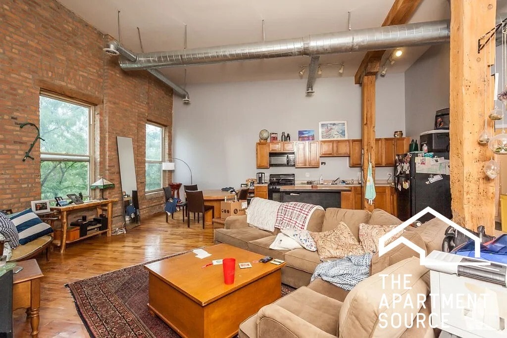 Building Photo - 1822 S Bishop St