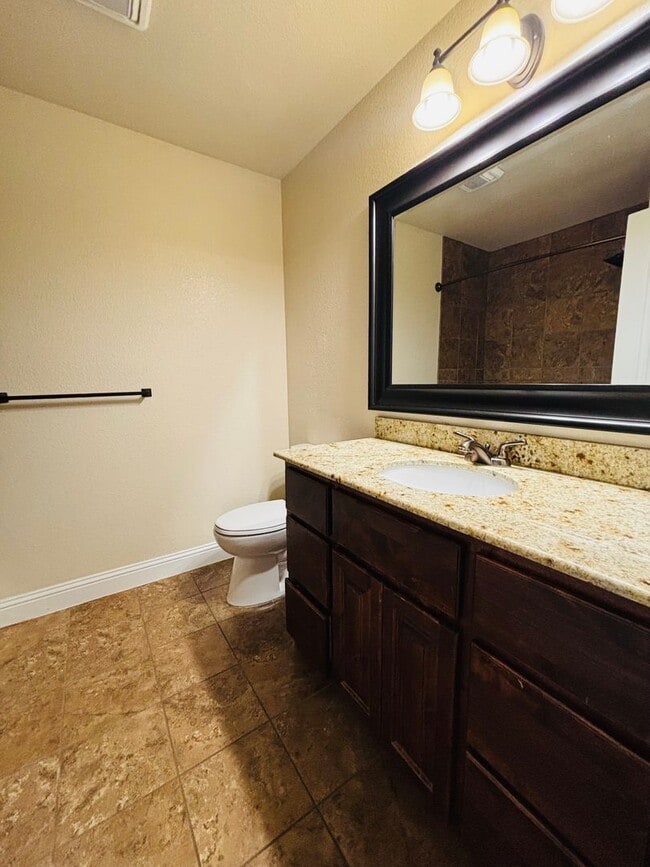 Building Photo - 505 Almond Tree Ln