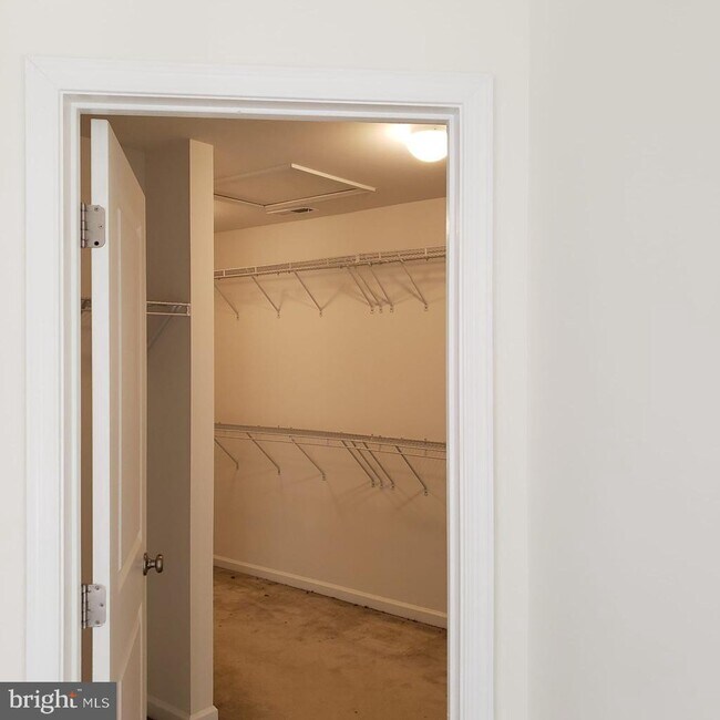 Building Photo - 23409 Berkeley Meadows Dr