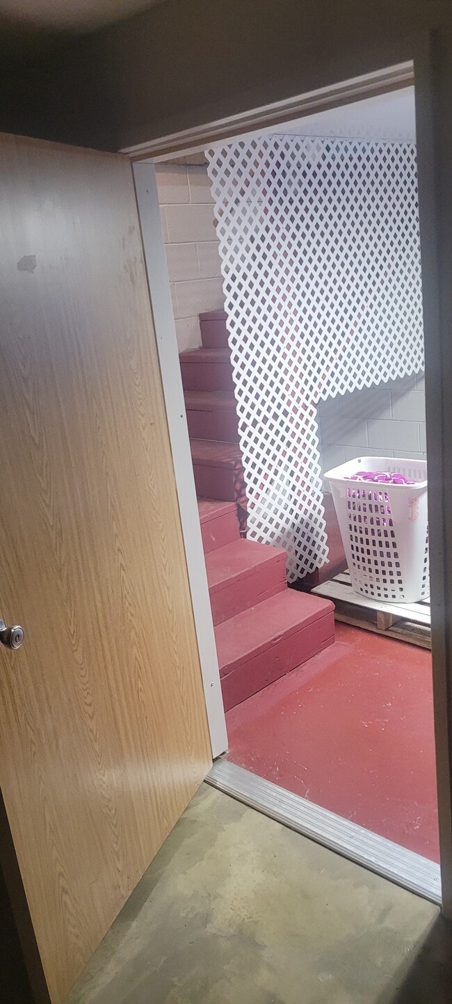 Secured entry - 10 Eleanor Ave