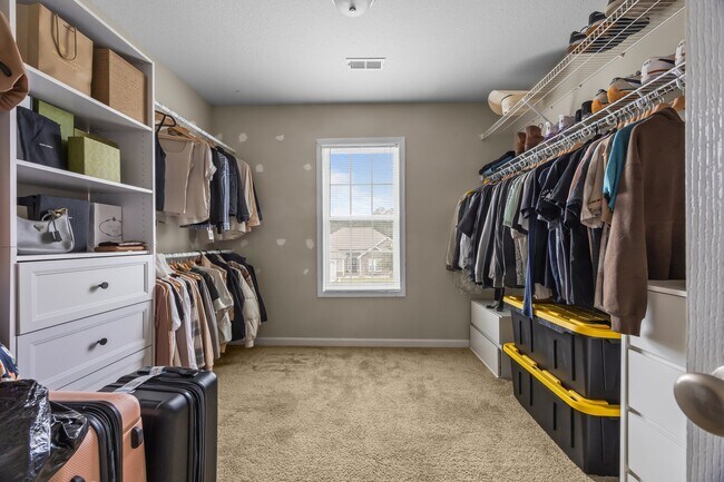 Building Photo - 841 Dynasty Dr