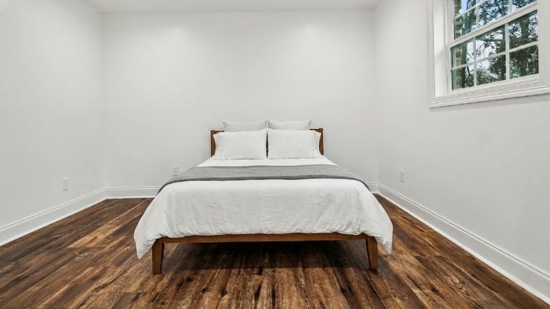 Building Photo - 126 Rue De La Paix