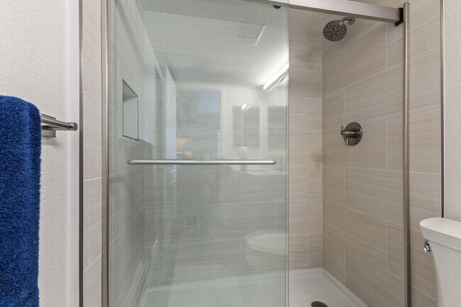 Building Photo - 3377 Sunburst Ct