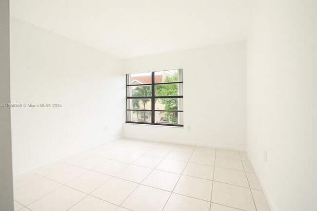 Building Photo - 13870 SW 62nd St