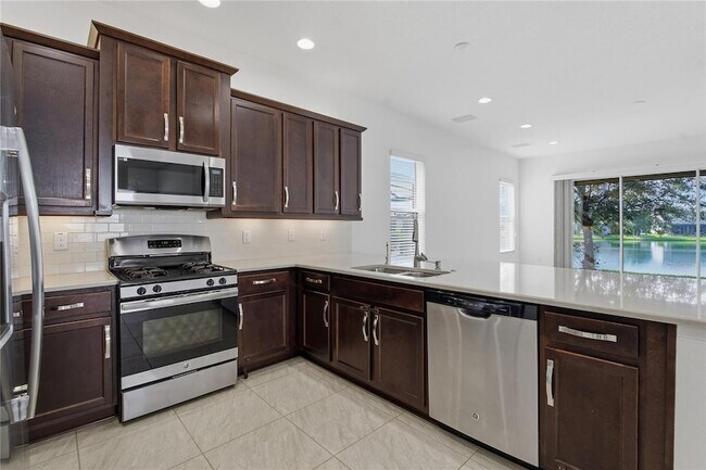 Building Photo - 30588 Chesapeake Bay Dr