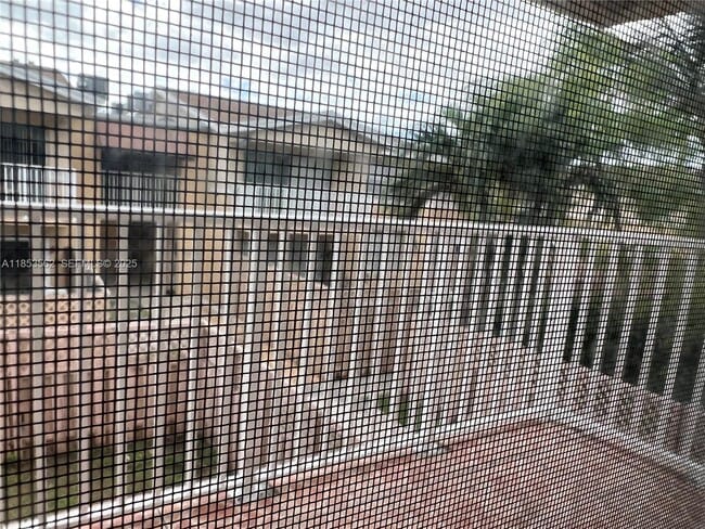 Building Photo - 4660 NW 79th Ave