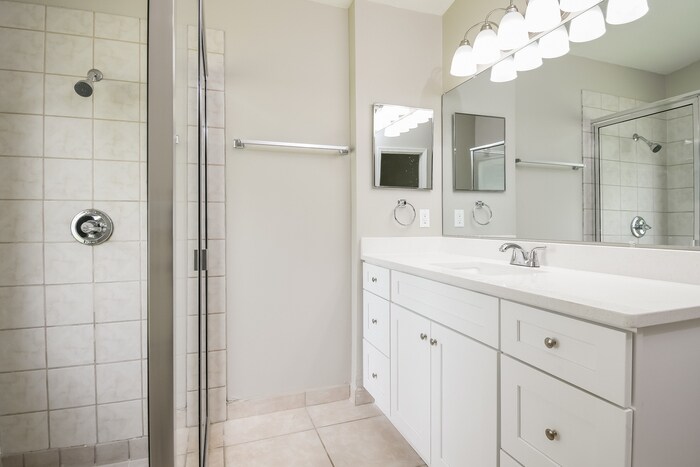 Building Photo - 2902 Woolridge Dr