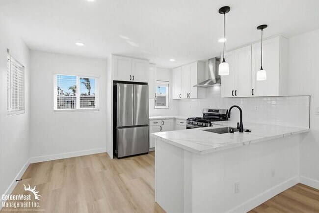 Building Photo - Newly Renovated 2Bdm 1Ba Apartment with Modern Upgrades in Chula Vista!