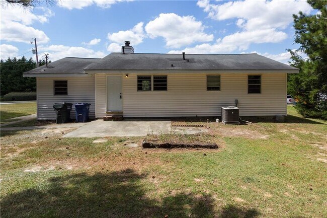 Building Photo - 1312 Cooper Rd