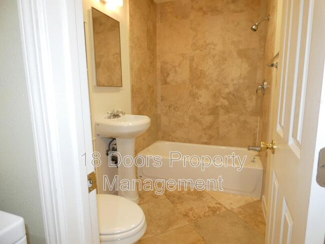 Building Photo - 5155 Tipton St