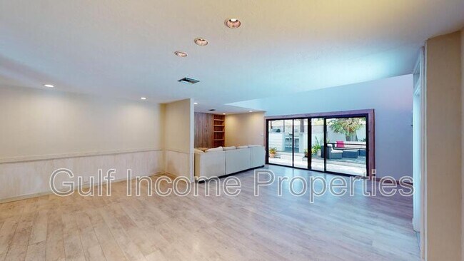 Building Photo - 2360 Riverwood Pines Dr