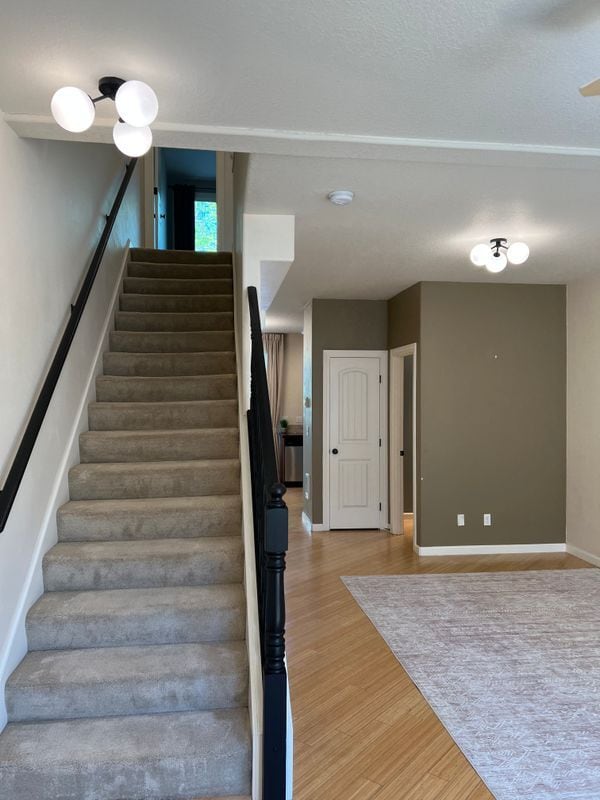 Building Photo - 9041 SW Rystadt Ln