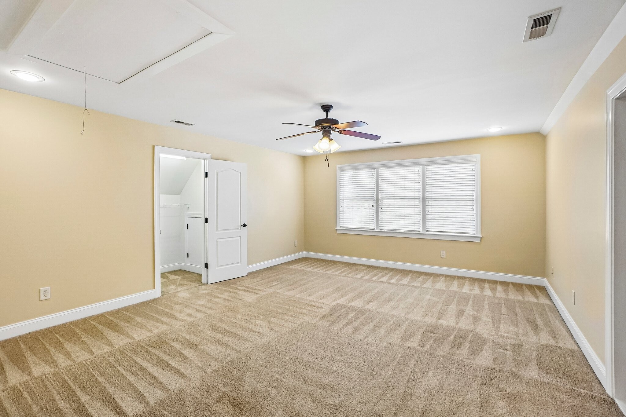 Building Photo - 1025 Princeton View Ln