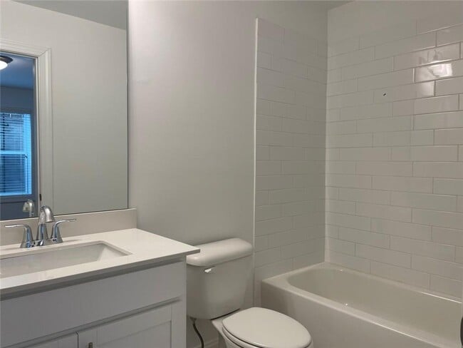 Building Photo - 3243 Bartee Walk