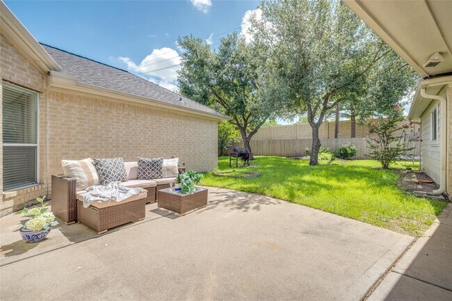 Building Photo - 12011 Arroyo Verde Ln