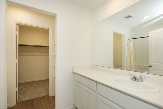 Building Photo - 2741 Cadiz Bay Dr