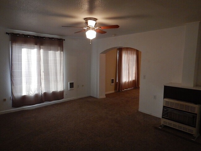 Building Photo - 0467