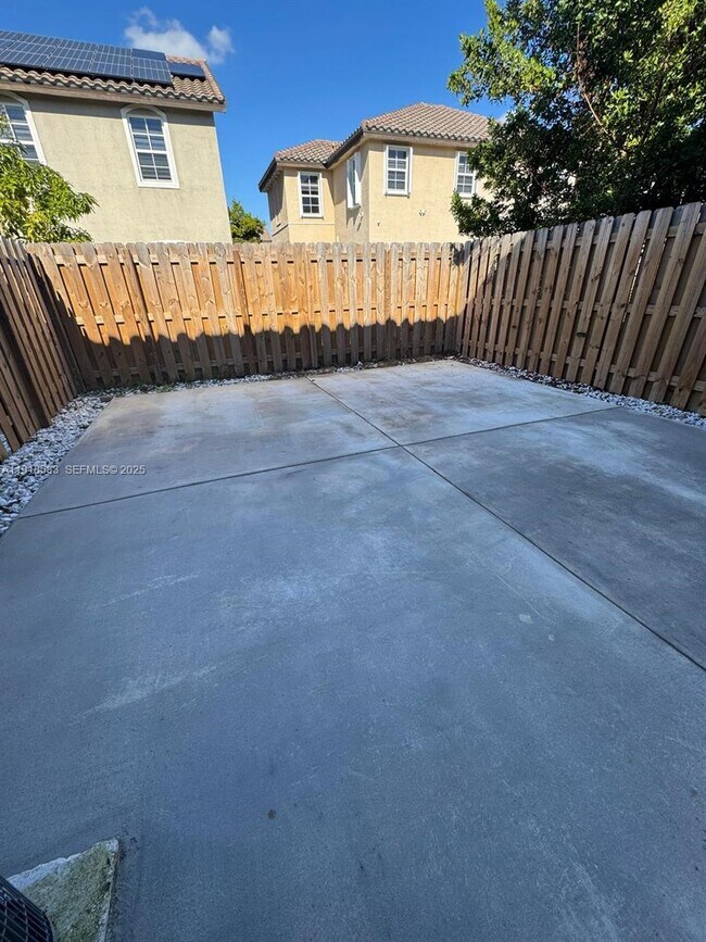 Building Photo - 11745 SW 245 Ter