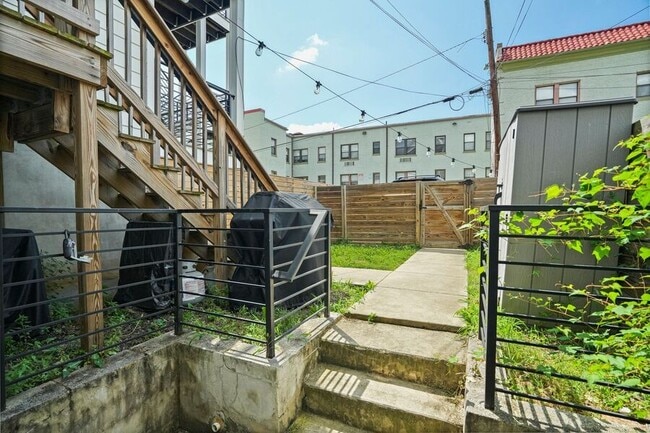 Building Photo - 2630 4th St NE
