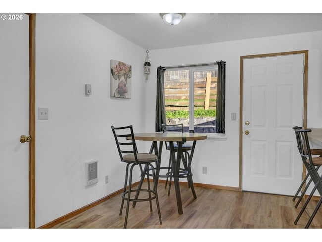 Building Photo - 3 Bed/ 1 Bath Home with RV Parking
