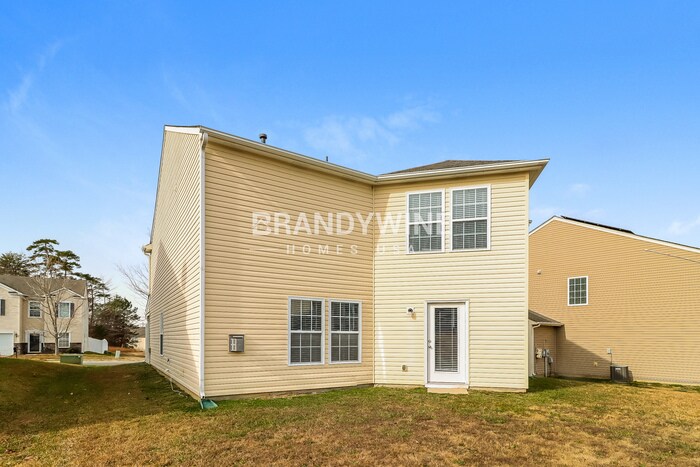 Building Photo - 1715 Larne Cir