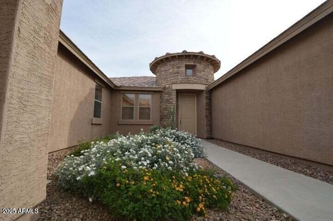Building Photo - 857 W Glenmere Dr