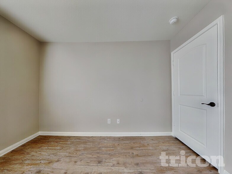 Building Photo - 1525 Treeta Trail