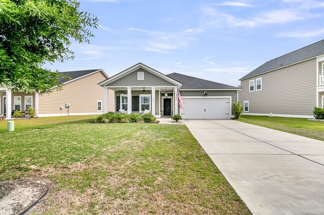 Building Photo - Beautiful Single Story Home Full of Upgrad...