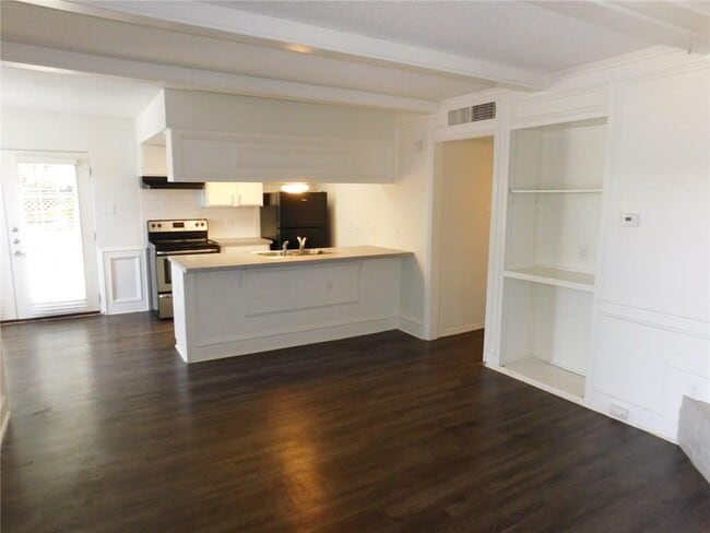 Building Photo - 3308 Hycreek Dr