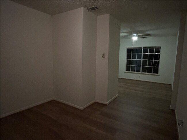 Building Photo - 3106 Rimrock Dr