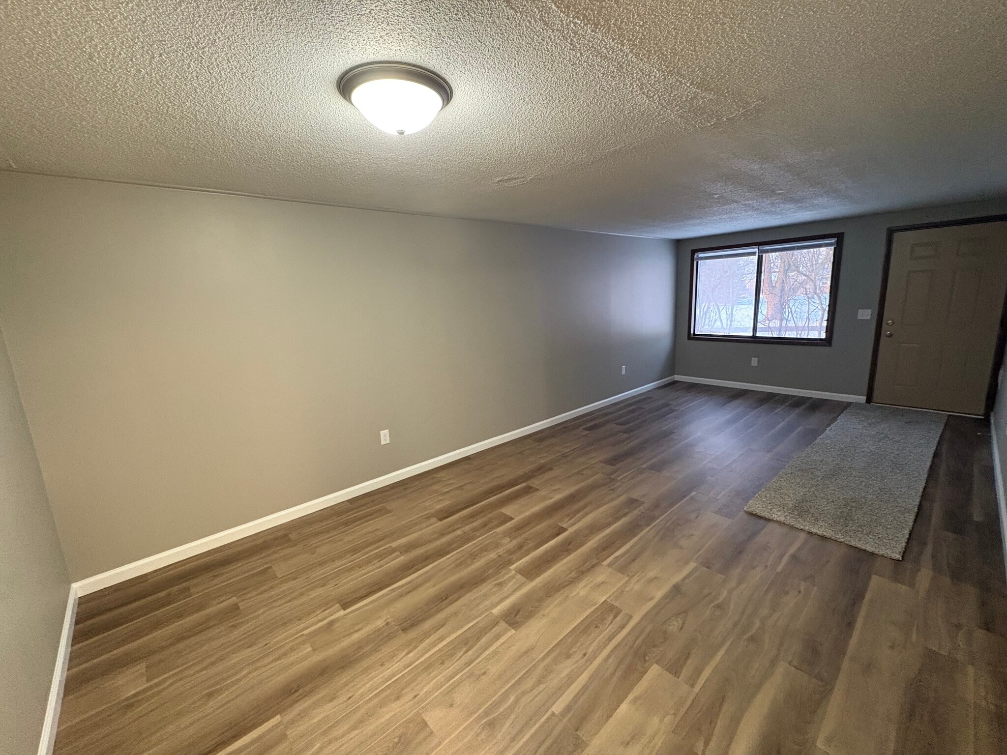 Building Photo - 310 S Pike St