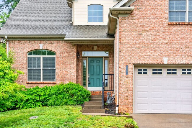 Building Photo - Gorgeous Upscale Home in the Gated Savanna...