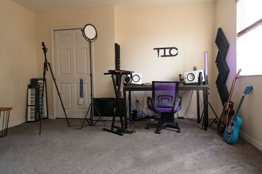 Building Photo - 13092 Haverhill Dr