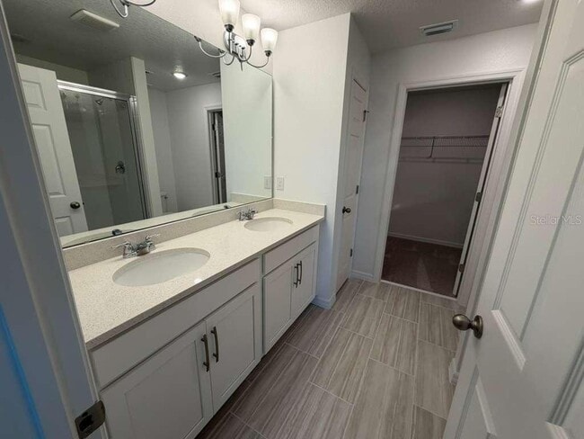 Building Photo - 466 Thompson Vlg Ave