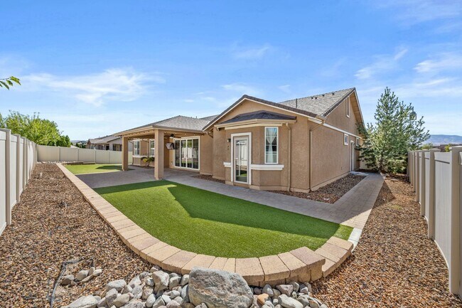 Building Photo - **Charming Home for Rent in Damonte Ranch**
