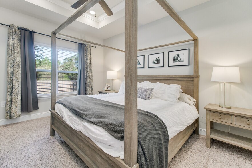 Master bedroom - 3618 Hawks Landing Cir