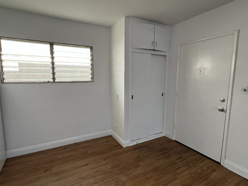 Building Photo - 244 5th St