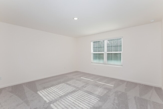 Primary Photo - Fantastic 3bd/2.5ba home! Coming soon!