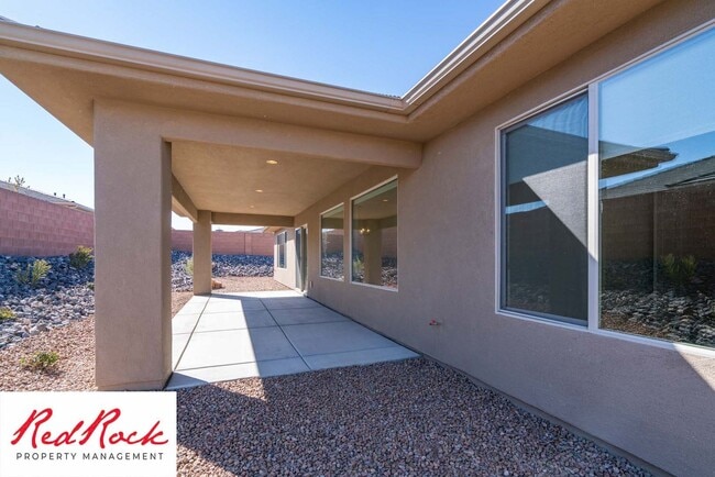 Building Photo - Come Live in the Desirable Sage Canyon Neighborhood!