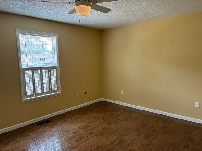 Building Photo - 2 Bedroom 1 Bath Home in Howells Point, Sunset Harbor, Bolivia, N C