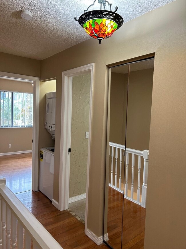 Building Photo - 139 Sparrow Dr