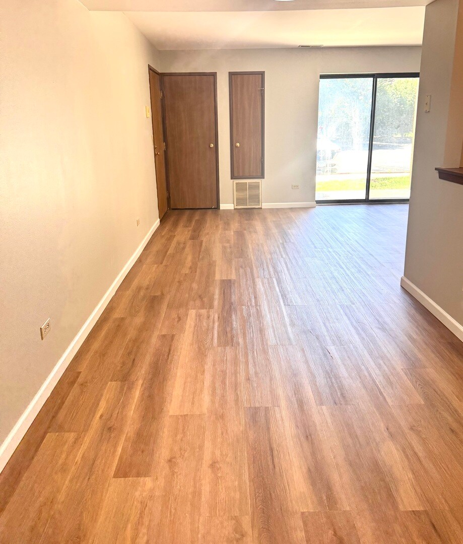 Building Photo - 2264 Abbeywood Dr