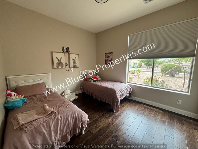 Building Photo - 6340 N Pinnacle Ridge Dr