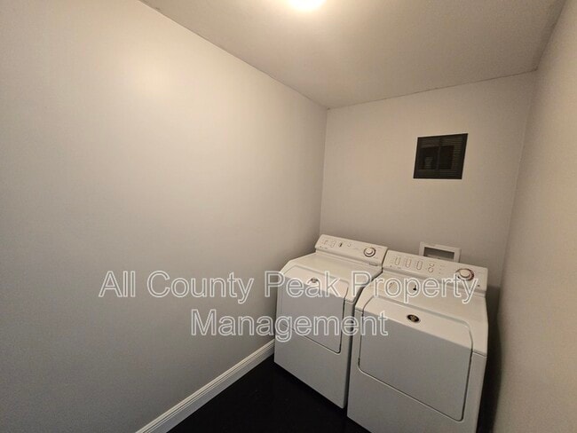 Building Photo - 1605 S Mack Smith Rd