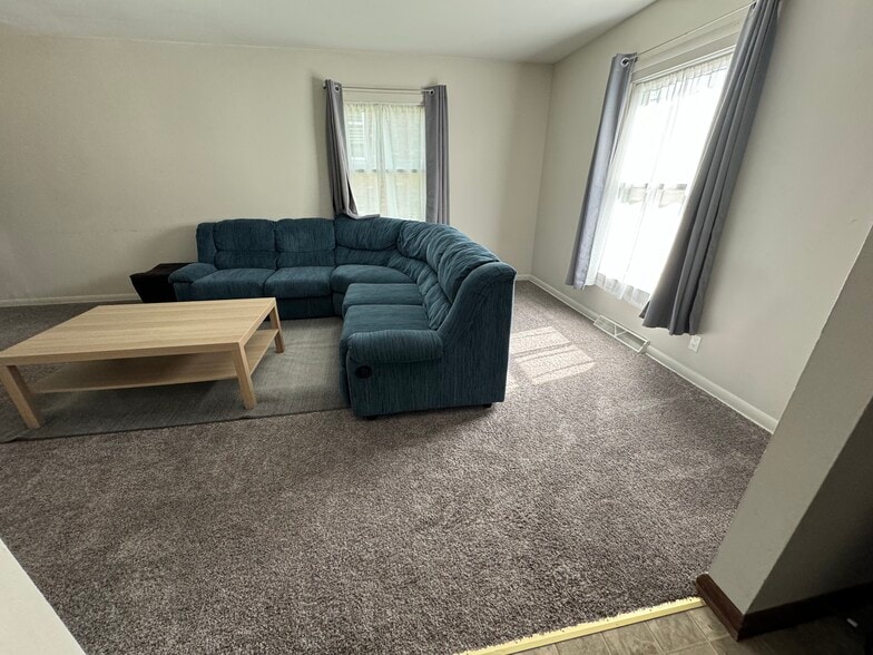 Large Family Room - 2862 N 124th St