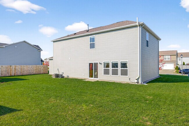 Building Photo - 4663 Bayview Dr